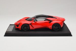 W Motors Fenyr Supersport Červený SophiArt 1:18 SA003-06 Živica – obrázok 3 z 6