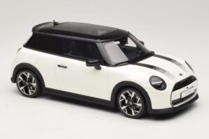 Mini Cooper S F66 Nanuq White Metallic Otto 1:18 OT1245 Živica – obrázok 4 z 6