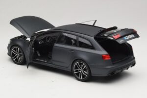 Audi RS6 C7 Avant Daytona Grey Minichamps 1:18 5011216225 Kov – obrázok 5 z 8