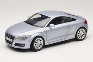 Audi TT 8N Silverblue Metallic Minichamps 1:18 100015020 Kov