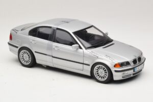 BMW 3-Series E46 6-Cylinder Strieborný UT Models 1:18 20512 Kov – obrázok 4 z 6