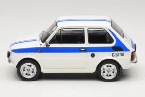 Fiat 126 Castrol Livery Biely Modrý MCG 1:18 MCG18666 Kov – obrázok 3 z 6