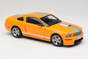 Ford Mustang GT S197 Grabber Orange Metallic AUTOart 1:18 73117-A1 Kov – obrázok 6 z 8