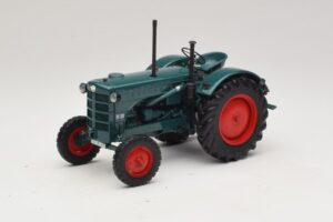 Hanomag R28 Traktor Zelený Minichamps 1:18 Hanomag R28 Traktor Zelený Minichamps 1:18 109153070 Kov