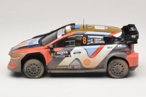 Hyundai i20 N Rally1 #8 O. Tanak / M. Jarveoja Safari Rally Kenya 2025 IXO 1:18 18RMC247A Kov – obrázok 3 z 6