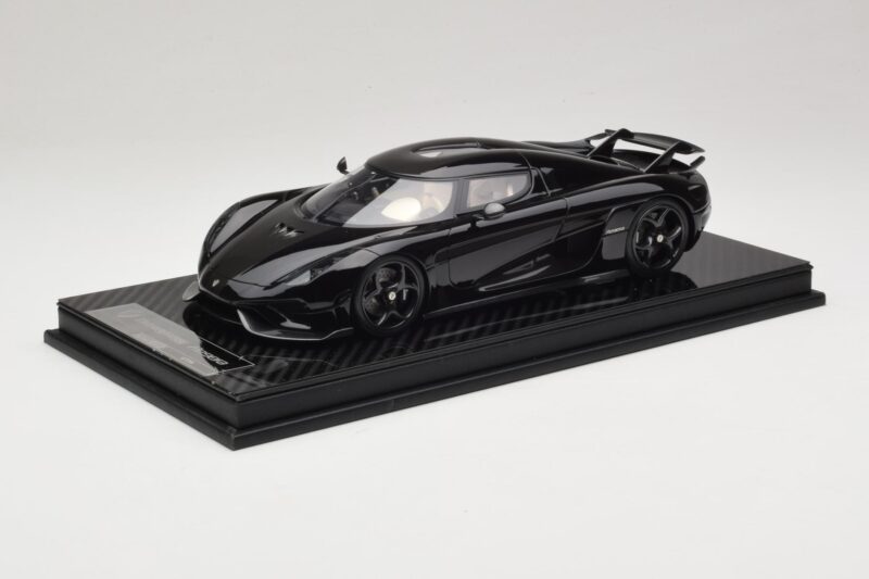 Koenigsegg Regera Čierny Karbónový Balíček Béžový Interiér FrontiArt 1:18 REMC042 Živica
