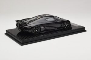 Koenigsegg Regera Čierny Karbónový Balíček Béžový Interiér FrontiArt 1:18 REMC042 Živica – obrázok 2 z 7
