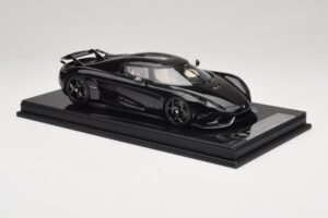 Koenigsegg Regera Čierny Karbónový Balíček Béžový Interiér FrontiArt 1:18 REMC042 Živica – obrázok 4 z 7