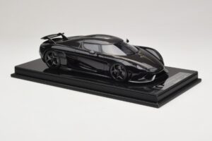 Koenigsegg Regera Čierny Karbónový Balíček FrontiArt 1:18 F079-179 Živica – obrázok 4 z 7