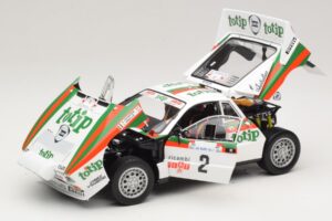Lancia 037 #2 A. Bettega / M. Perissinot Rally San Marino 1984 Kyosho 1:18 08306F Kov – obrázok 2 z 8