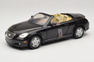 Lexus SC430 Kabriolet Čierny Motormax 1:18 73119 Kov