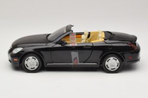 Lexus SC430 Kabriolet Čierny Motormax 1:18 73119 Kov – obrázok 3 z 6
