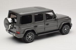 Mercedes G-Class W465 Classic Grey Norev 1:18 183035 Kov – obrázok 2 z 6