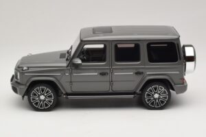 Mercedes G-Class W465 Classic Grey Norev 1:18 183035 Kov – obrázok 3 z 6