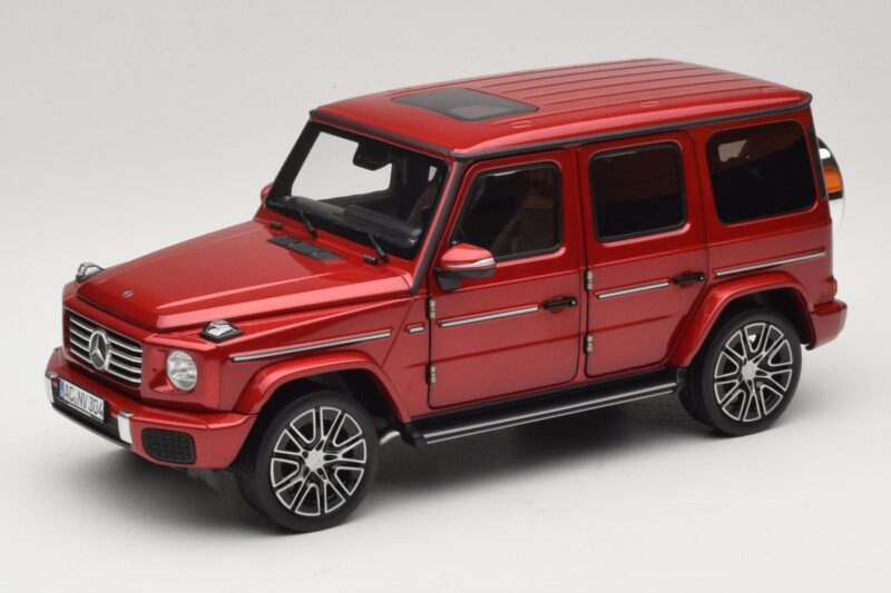Mercedes G-Class W465 Hyacinth Red Norev 1:18 183037 Kov