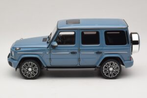 Mercedes G-Class W465 Vintage Blue Norev 1:18 183034 Kov – obrázok 3 z 6