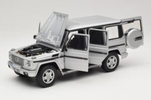 Mercedes G500 W463 LWB Dealerská Edícia Strieborný AUTOart 1:18 B66962142 Kov – obrázok 2 z 8