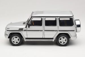 Mercedes G500 W463 LWB Dealerská Edícia Strieborný AUTOart 1:18 B66962142 Kov – obrázok 4 z 8