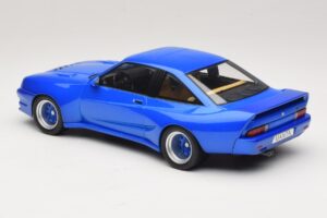 Opel Manta B Modrá Metalíza MCG 1:18 MCG18258 Kov – obrázok 5 z 6