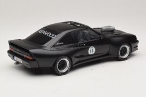 Opel Manta B Custom Matná Čierna Kenwood MCG 1:18 MCG18095 Kov – obrázok 2 z 6