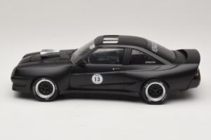 Opel Manta B Custom Matná Čierna Kenwood MCG 1:18 MCG18095 Kov – obrázok 3 z 6
