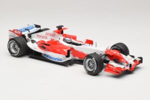 Panasonic Toyota Racing TF106 #11 J. Trulli 2006 Minichamps 1:18 AM59558L Kov – obrázok 4 z 7