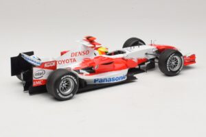 Panasonic Toyota Racing TF106 #12 R. Schumacher 2006 Minichamps 1:18 AM59557K Kov – obrázok 2 z 7