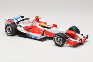 Panasonic Toyota Racing TF106 #12 R. Schumacher 2006 Minichamps 1:18 AM59557K Kov – obrázok 4 z 7