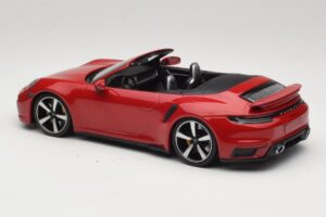 Porsche 911 992 Turbo S Kabriolet Tmavo Červený Minichamps 1:18 PORSCHE007 Kov – obrázok 5 z 6