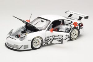 Porsche 911 996 GT3 RSR Biely 2005 Minichamps 1:18 WAP02160215 Kov – obrázok 2 z 8