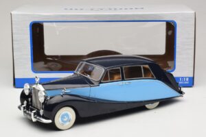 Rolls-Royce Silver Wraith Empress by Hooper Čierny & Tmavomodrý MCG 1:18 MCG18051 Kov – obrázok 6 z 6