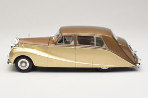 Rolls-Royce Silver Wraith Empress by Hooper Hnedý & Zlatý MCG 1:18 MCG18000 Kov – obrázok 3 z 6