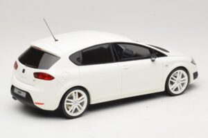 SEAT Leon Cupra R Mk2 Biely Otto 1:18 OT1332 Živica – obrázok 2 z 6