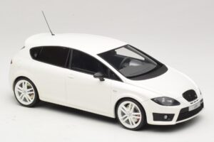 SEAT Leon Cupra R Mk2 Biely Otto 1:18 OT1332 Živica – obrázok 4 z 6