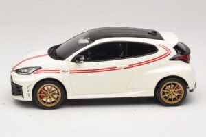 Toyota GR Yaris TGR Italy Limitovaná Edícia Pure White Otto 1:18 OT1183 Živica – obrázok 3 z 6
