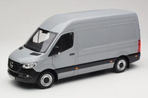 Mercedes Sprinter Šedý Norev 1:18 Mercedes Sprinter Šedý Norev 1:18 183042 Kov