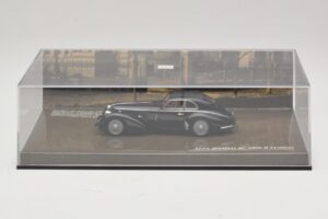 Alfa Romeo 8C 2900B Lungo Čierny Minichamps 1:43 436120421 Kov – obrázok 5 z 5