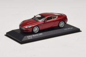 Aston Martin DB9 Červený Metalický Minichamps 1:43 400137340 Kov – obrázok 2 z 4