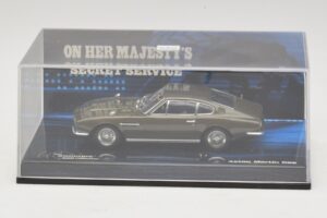 Aston Martin DBS On Her Majesty's Secret Service Minichamps 1:43 436137600 Kov – obrázok 4 z 5
