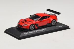 Aston Martin V12 Vantage GT3 Červený Minichamps 1:43 4371121392 Kov – obrázok 2 z 4