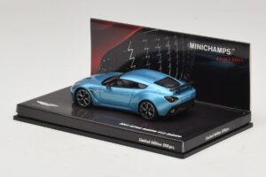 Aston Martin V12 Zagato Alba Blue Minichamps 1:43 437137222 Kov – obrázok 3 z 5