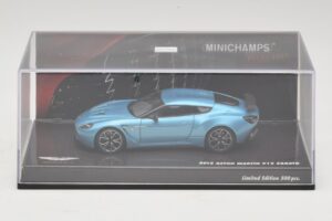 Aston Martin V12 Zagato Alba Blue Minichamps 1:43 437137222 Kov – obrázok 4 z 5