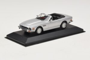 Aston Martin V8 Volante Strieborný Minichamps 1:43 400137601 Kov – obrázok 2 z 4