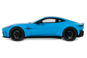 Aston Martin Vantage Elwood Blue GT Spirit 1:18 GT1008 Živica – obrázok 3 z 5