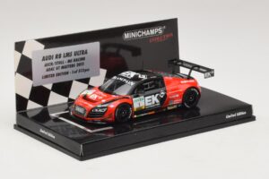 Audi R8 LMS Ultra #1 EK S. Asch / Stoll ADAC GT Masters 2013 Minichamps 1:43 437130101 Kov – obrázok 2 z 5