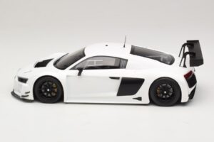 Audi R8 LMS Ultra Biely 2015 Minichamps 1:18 153151100 Kov – obrázok 3 z 6