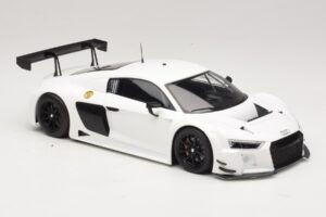 Audi R8 LMS Ultra Biely 2015 Minichamps 1:18 153151100 Kov – obrázok 4 z 6