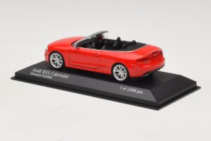 Audi RS5 B8 Kabriolet Červený Minichamps 1:43 410011230 Kov – obrázok 3 z 4