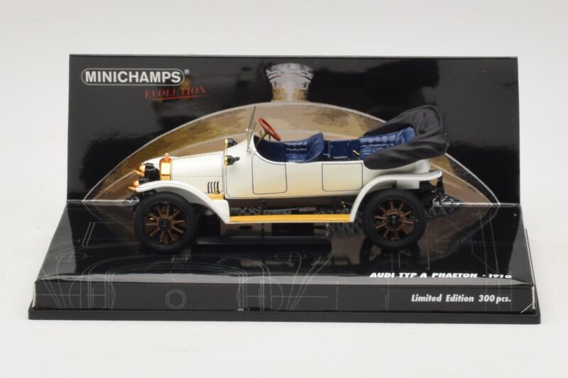 Audi Typ A Phaeton Biely Modrý Minichamps 1:43 437019032 Kov
