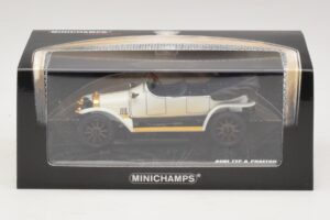 Audi Typ A Phaeton Biely Modrý Minichamps 1:43 437019032 Kov – obrázok 5 z 5